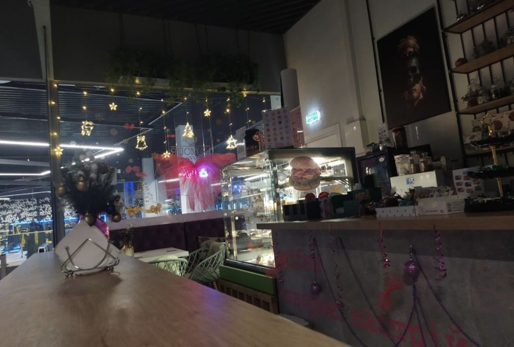 Працюючий прибутковий бізнес кав'ярня .