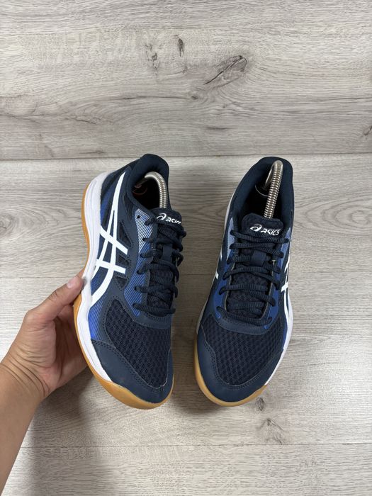 Asics Upcourt чоловічі кросівки 40 розмір