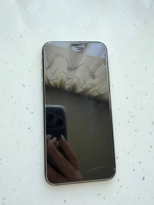 IPhone xs , 256 гб ,акб 66% , колір графіт