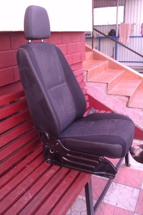 сидіння до автомобіля Mercedes-Benz Sprinter одинарне