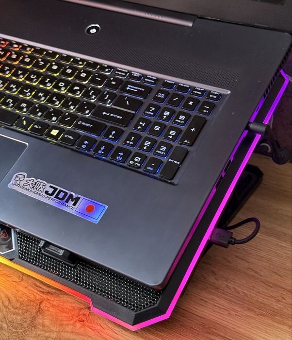 Продам ноутбук  випуск 2015 р