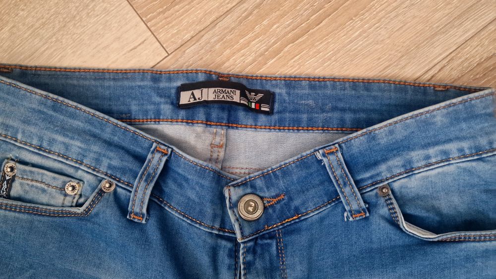 Armani Jeans damskie 30
