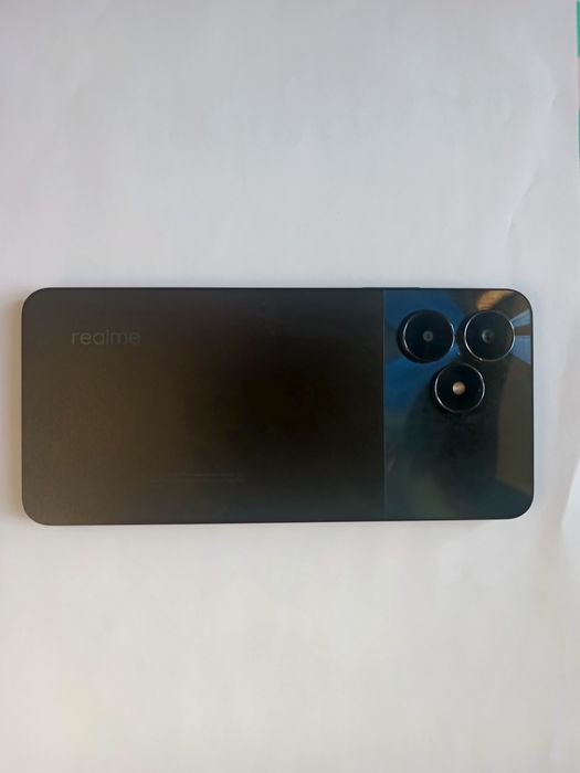 Телефон Raalme c51