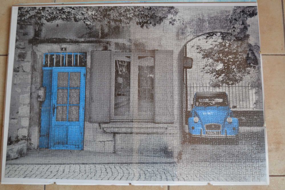 Vários puzzles 1000pcs montados