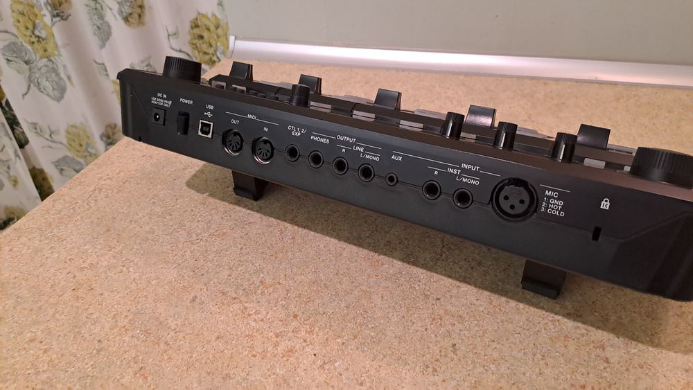 Boss RC-505 looper