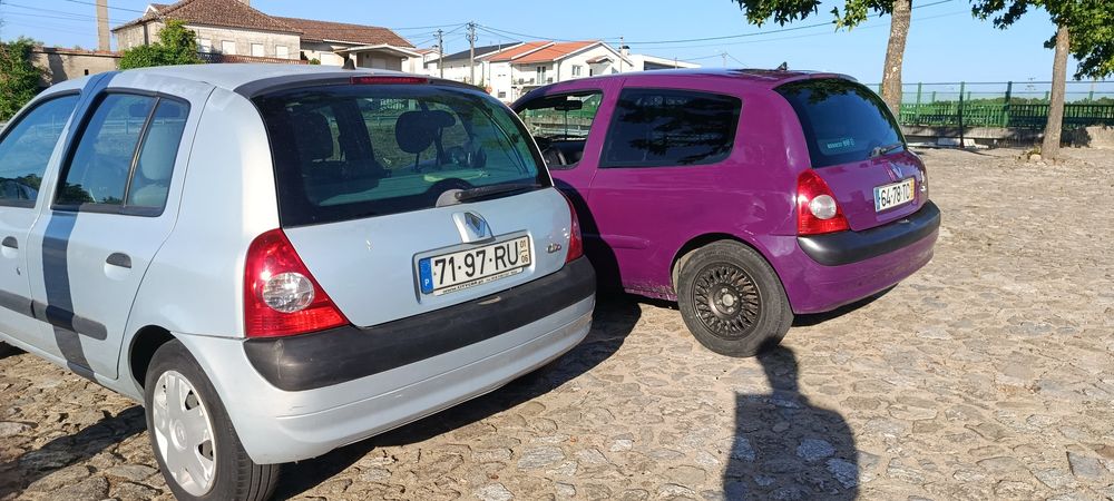 Renault Clio açaí