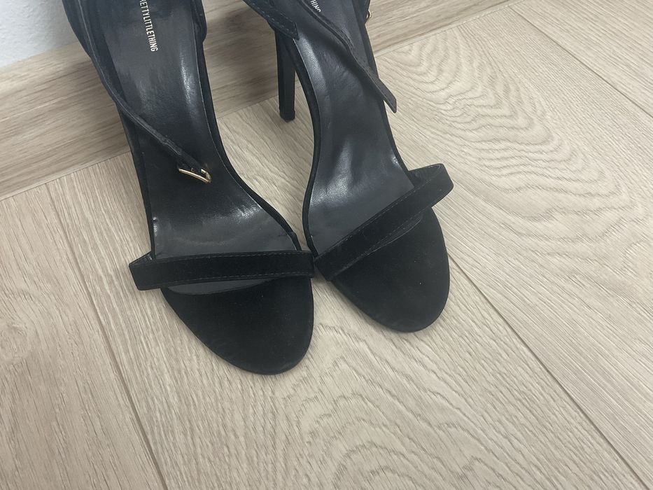 PrettyLittleThing sandały na obcasie 39 czarne eleganckie jak nowe