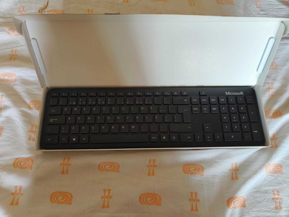 Teclado Bluetooth Microsoft Preto514477187264696324