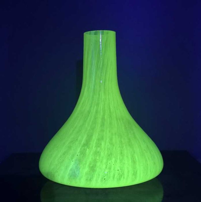 Uranowy klosz do lampy naftowej