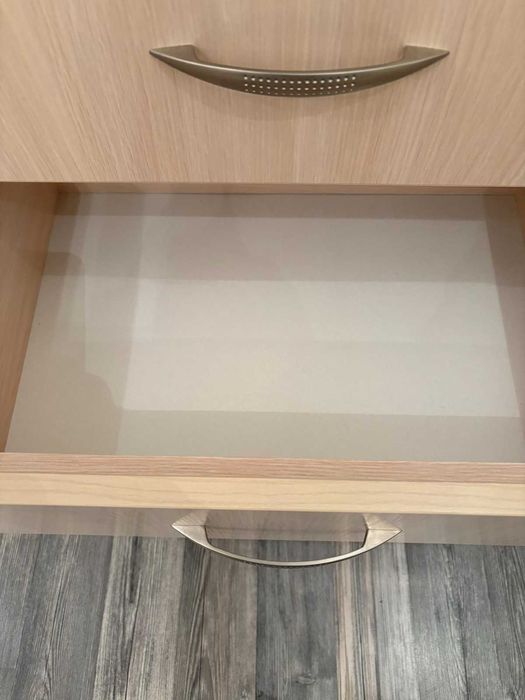 Велика офісна тумба