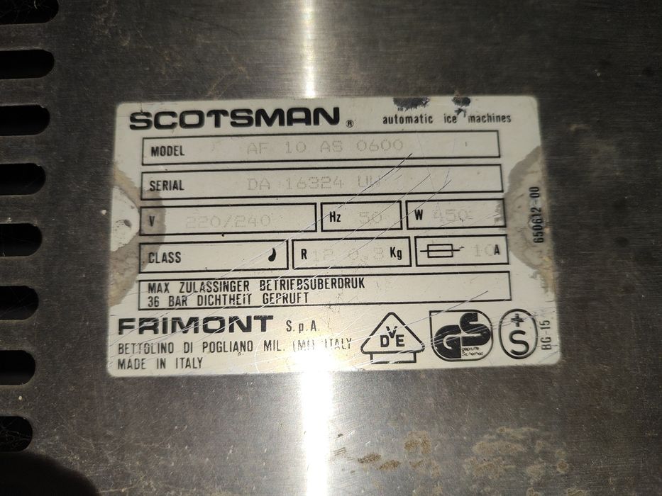 Kostkarka do lodu płatki przemysłowa Scotsman af10
