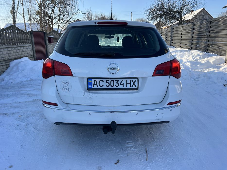 Opel Astra 1.3 cdti  2012 рік