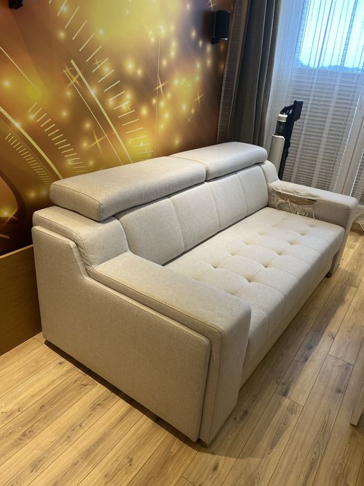 Oddam  za darmo sofę  ze schowkkem