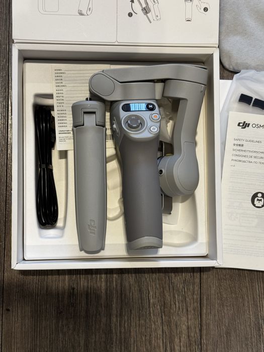 DJI Osmo Mobile SE – Gimbal / Stabilizator do smartfona jak nowy