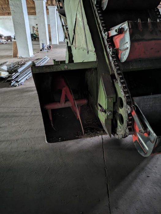 Przenośnik taśmowo kubełkowy samo jezdny