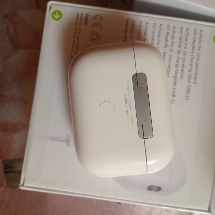 Нові Apple AirPods Pro 2
