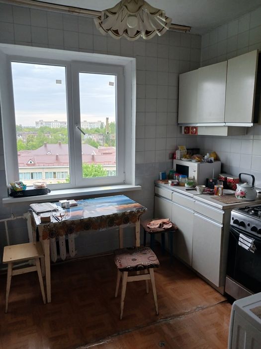 Продам 3х комн 68 м2. Доценко
