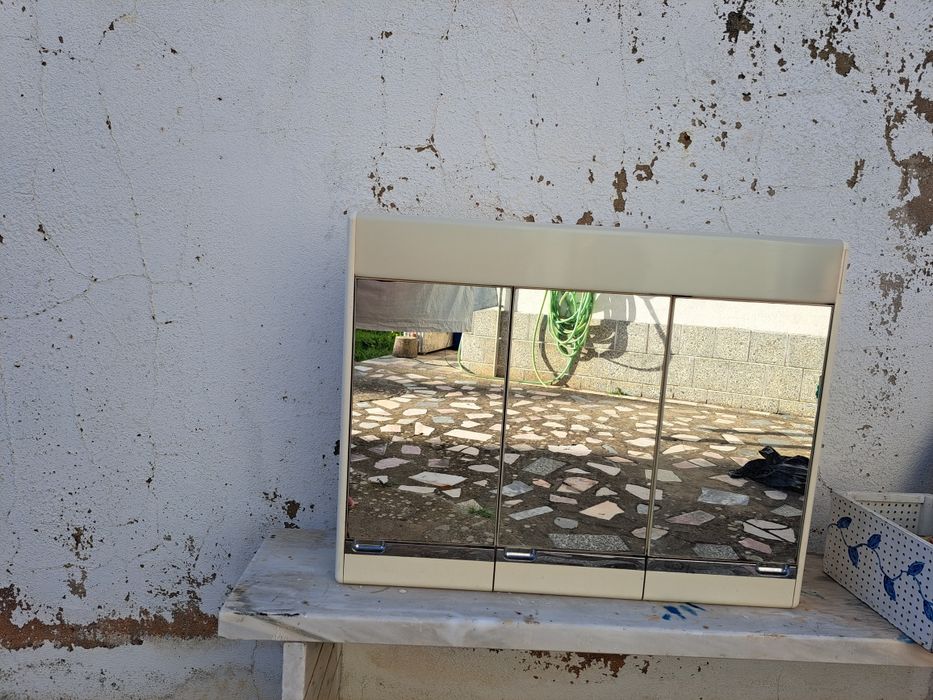 Armario de w.c de 3 portas