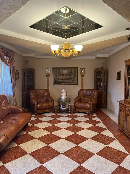 Продається будинок в м. Ужгород