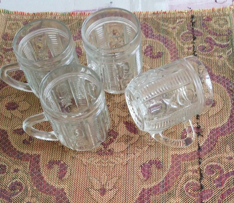 Подсвечники , бокали