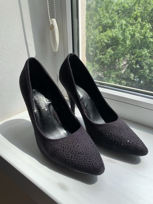 Туфлі чорні, лодочки