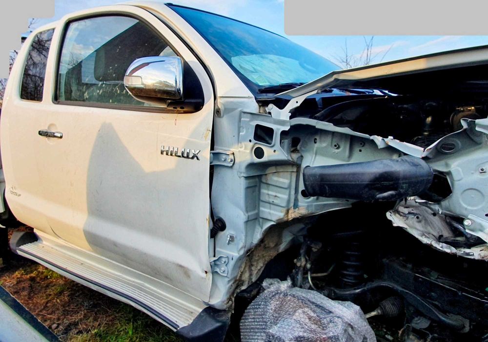 Toyota Hilux разборка рестайлинг Тойота Хайлюкс шрот