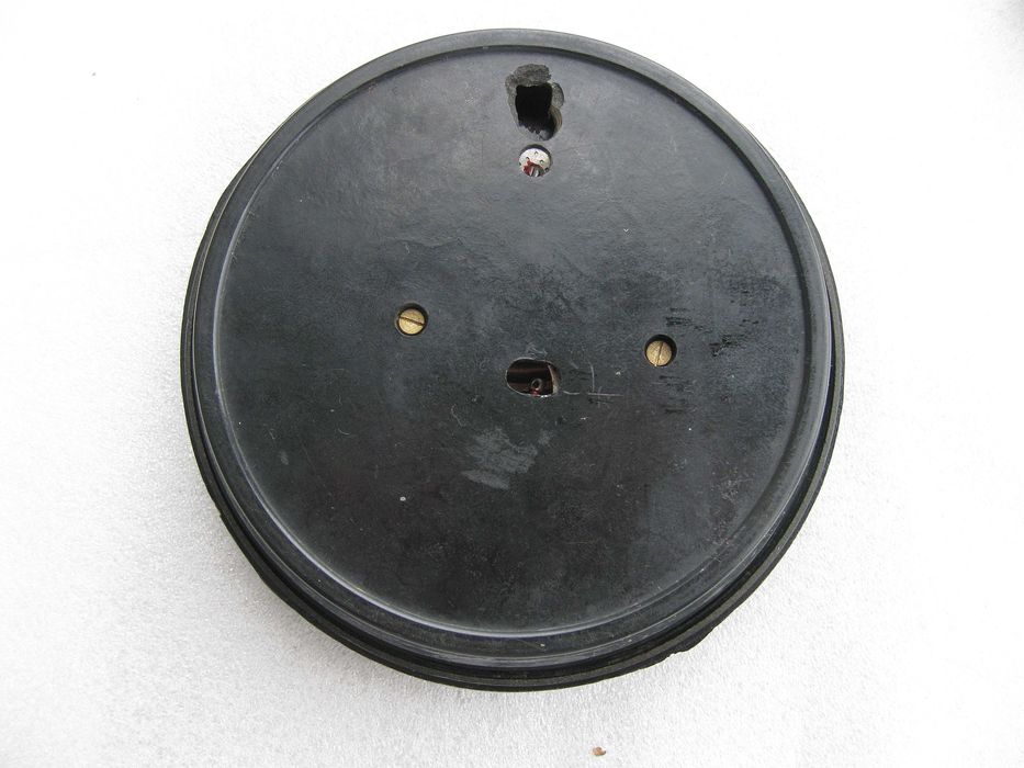 Барометр-анероид школьный БР-52. Бакелитовый корпус 1981 год СССР.