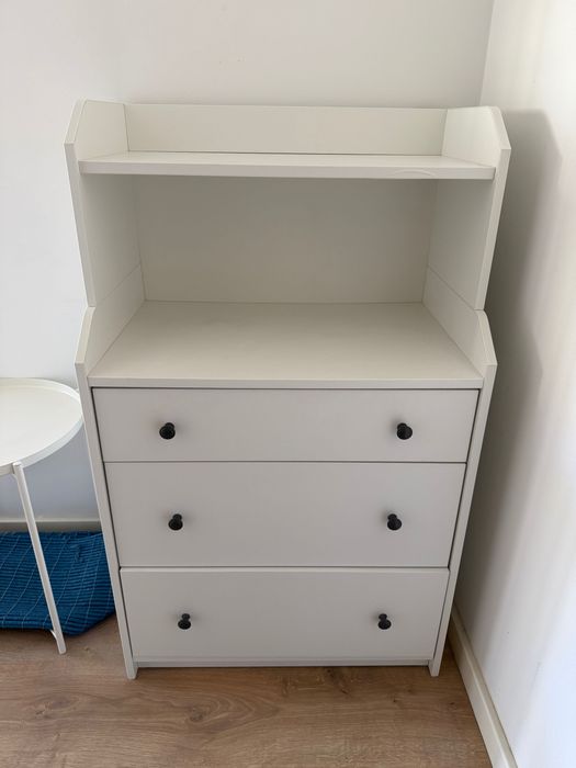 Armário branco IKEA