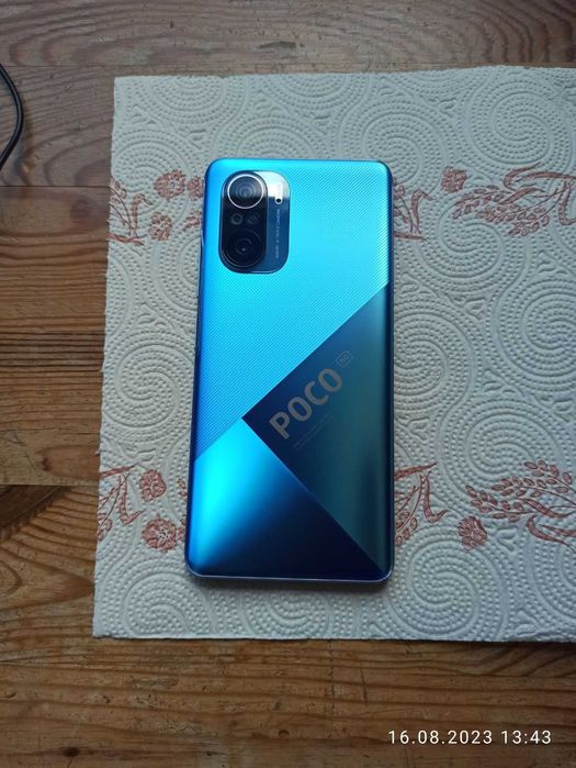 Poco f3 w pełni sprawny.