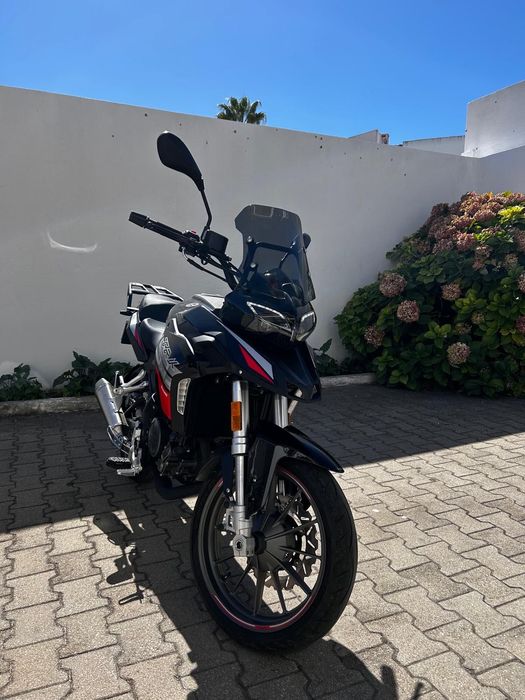 Mota Benelli TRK 251