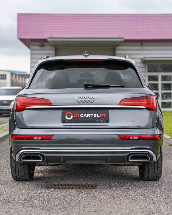 Audi Q5 2.0 TFSI Hybrid quattro S-line Tiptronic
