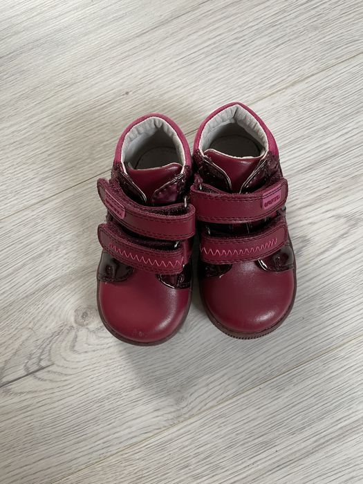 Демісезонні кросівки Protetika