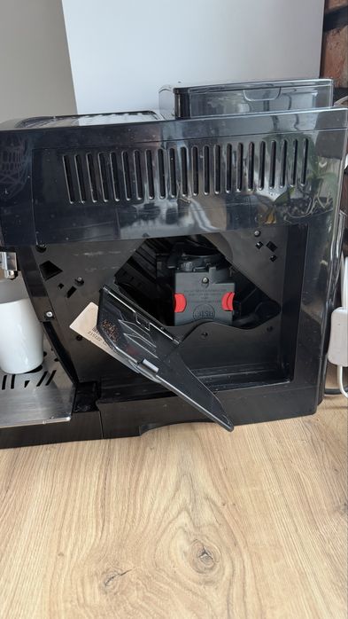 Ekspres automatyczny DeLonghi
