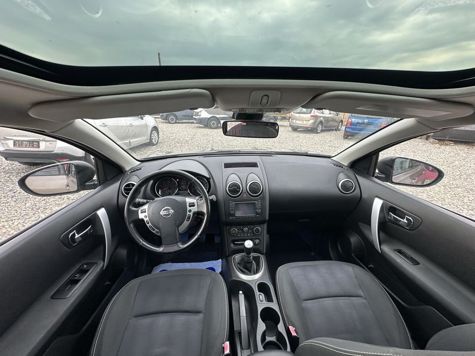 Nissan кашкай +2 свіжо пригнаний сертифікований в дуже гарному стані по всіх питаннях телефонуйте
