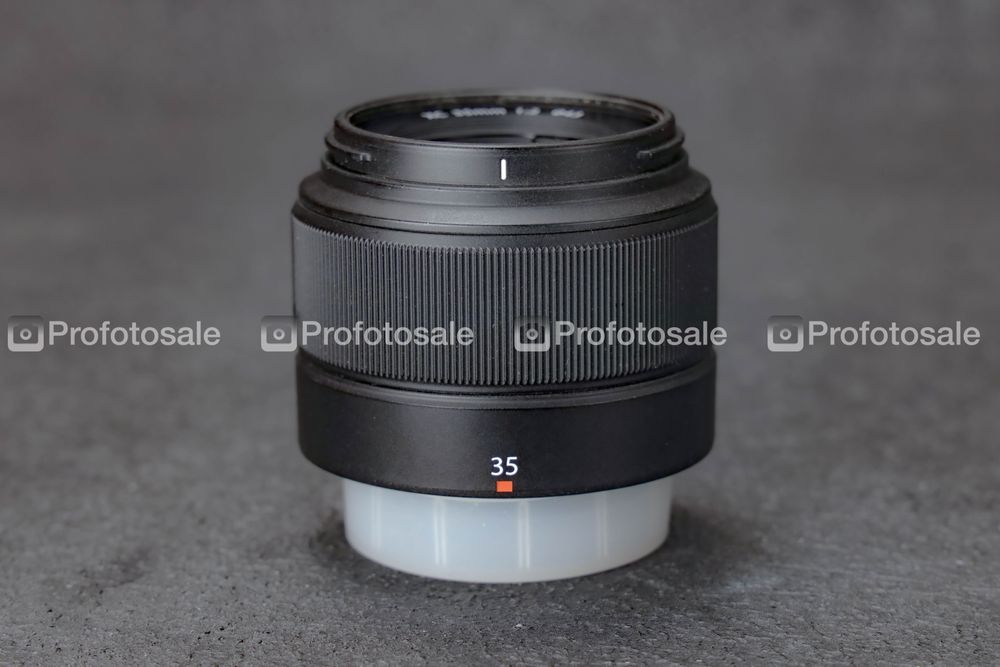 Обʼєктив Fujifilm XC 35mm f/2