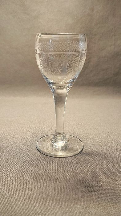 Антикварная рюмка,лафитник,мушка 20мл,пантография