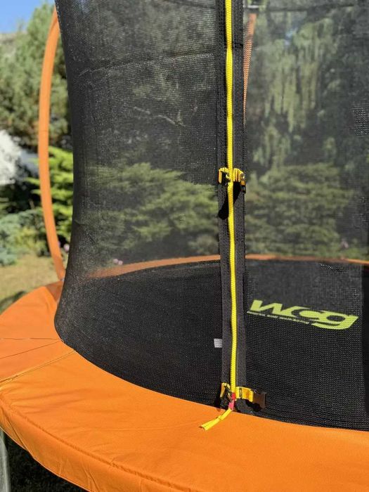 Батут WCG 245 см із внутрішньою захисною сіткою та LED підсвіткою 8FT