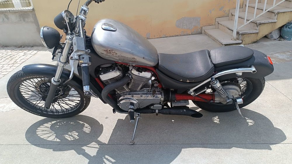 Suzuki intruder 800