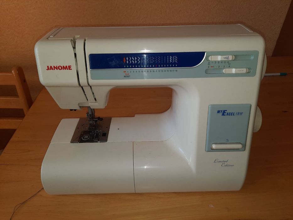 Швейная машинка Janome