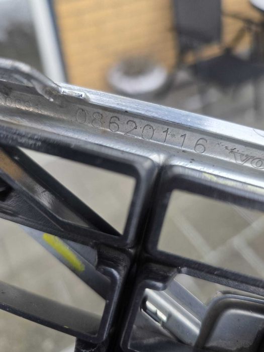 Grill Volvo V50 S40 Przed Lift 2005 -06