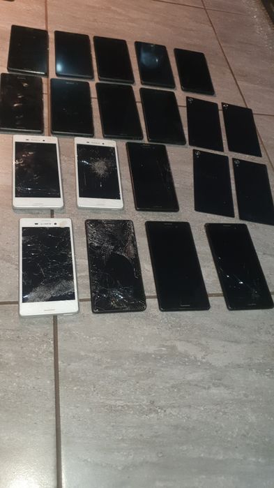 Zestaw 16x LCD Sony Xperia M4 Aqua E2303 + 4klapki