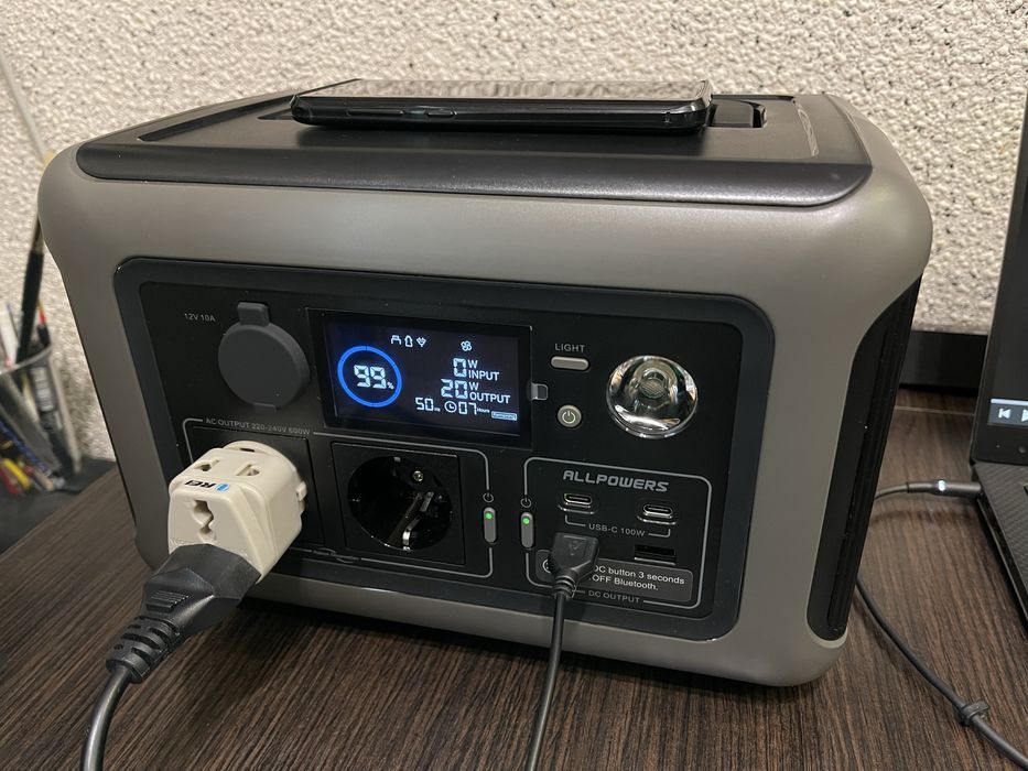 Продам портативну зарядну станцію ALLPOWERS R600 (600W)
