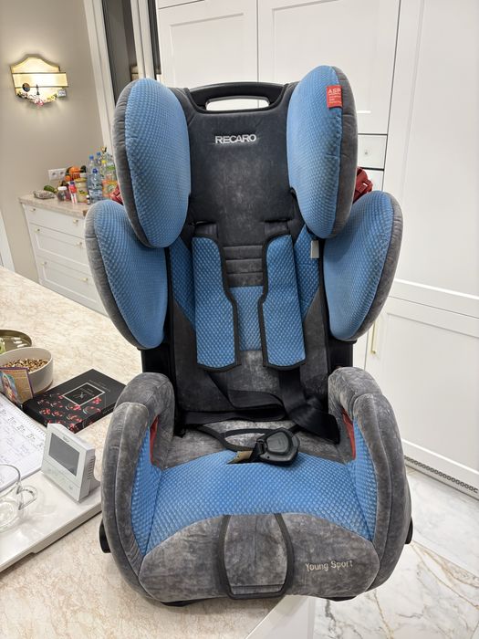 Fotelik RECARO Young Sport