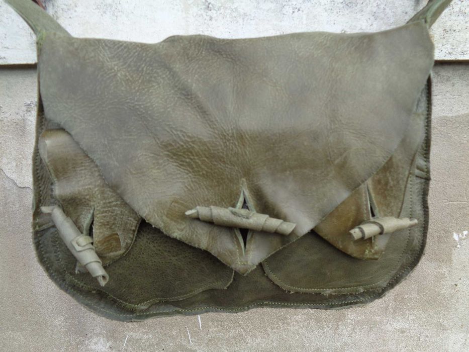 Artystyczna zielona torebka skórzana. Handmade