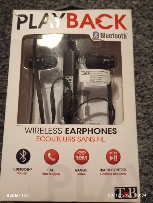 Wireless earphones