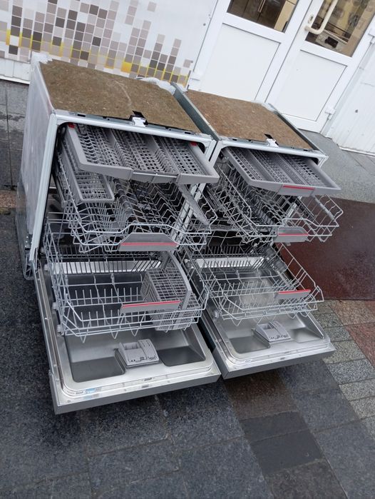 Посудомоечная машина Bosch 60см INVERTER A+++ частично встраиваемая