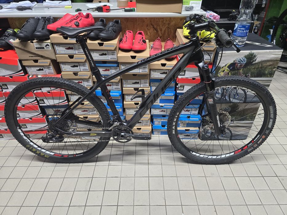 Btt carbono 27.5 m com xt e reba