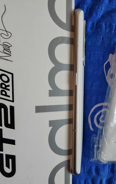 realme gt 2 pro paper white