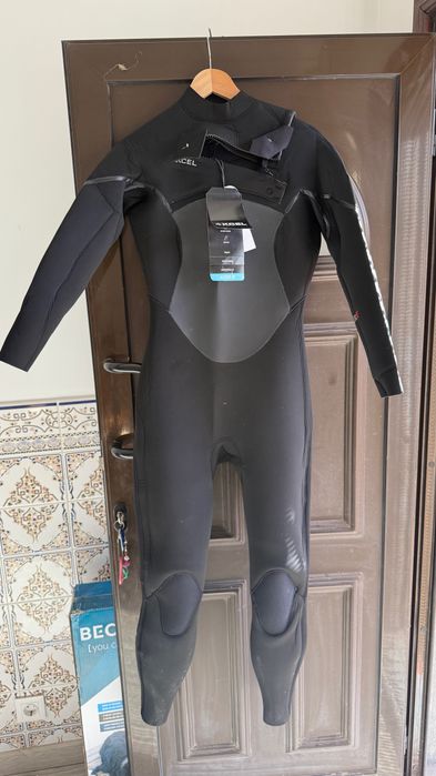 Fato de surf novo para mulher Xcel 10, 5mm/4mm
