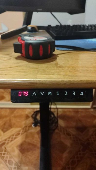 Продам стол комп'ютерний